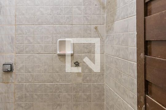 Banheiro de casa à venda com 2 quartos, 62m² em Irajá, Rio de Janeiro