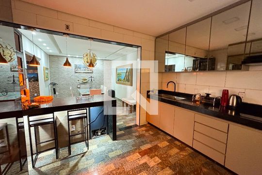 Cozinha de casa à venda com 3 quartos, 582m² em Riacho das Pedras, Contagem