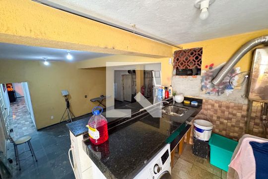 Área de Serviço de casa à venda com 3 quartos, 582m² em Riacho das Pedras, Contagem