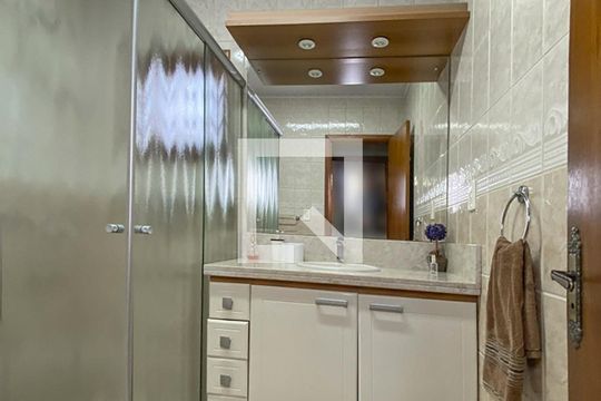 Banheiro 2 de casa à venda com 3 quartos, 105m² em Rio dos Sinos, São Leopoldo