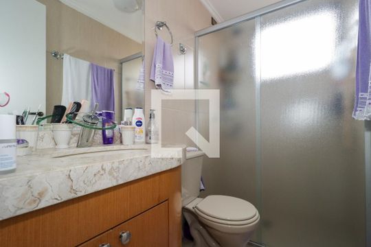 Banheiro de apartamento à venda com 3 quartos, 132m² em Jardim Henriqueta, Taboão da Serra