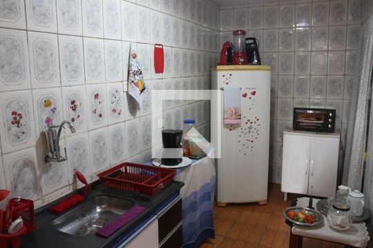 Cozinha de casa à venda com 4 quartos, 232m² em Olímpico, São Caetano do Sul
