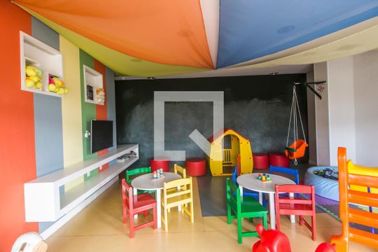 Área comum de apartamento para alugar com 2 quartos, 67m² em Empresarial 18 do Forte, Barueri