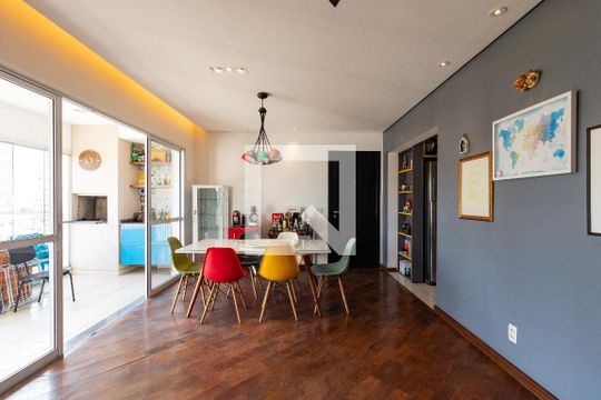 Apartamento à venda com 3 quartos, 100m² em Água Branca, São Paulo
