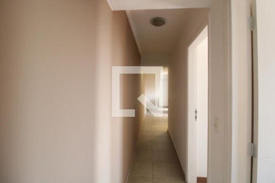Corredor de apartamento à venda com 3 quartos, 150m² em Jardim Primavera, São Paulo