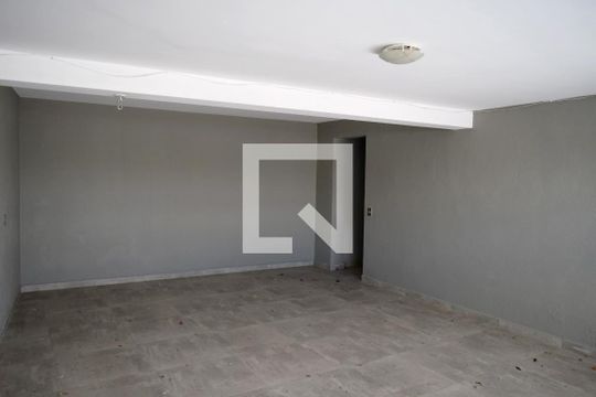 Garagem de casa à venda com 3 quartos, 149m² em Sumaré, São Paulo
