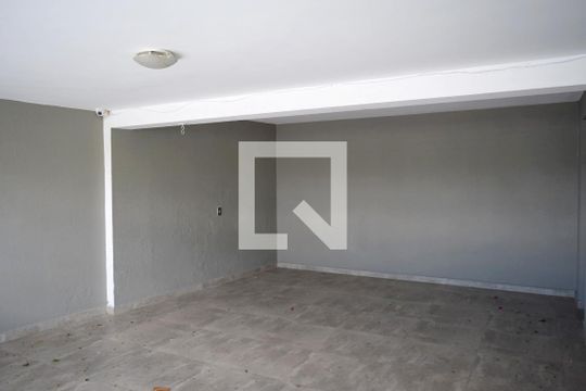 Garagem de casa à venda com 3 quartos, 149m² em Sumaré, São Paulo