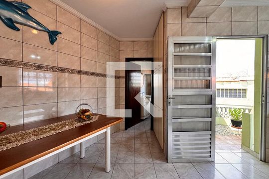 Cozinha edícula  de casa à venda com 4 quartos, 212m² em Parque Oratório, Santo André