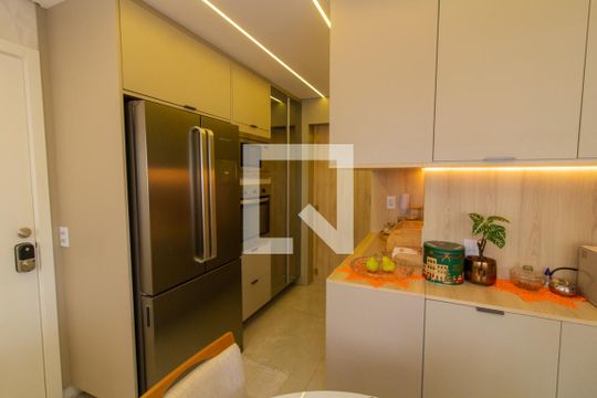 Cozinha de apartamento à venda com 3 quartos, 123m² em Pompeia, São Paulo