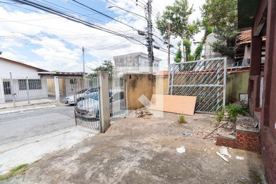Garagem de casa à venda com 4 quartos, 250m² em Vila Nhocuné, São Paulo