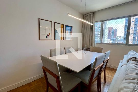 Sala de Jantar de apartamento à venda com 2 quartos, 85m² em Cerqueira César, São Paulo