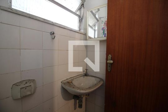 Banheiro de Serviço de casa de condomínio à venda com 4 quartos, 251m² em Pechincha, Rio de Janeiro
