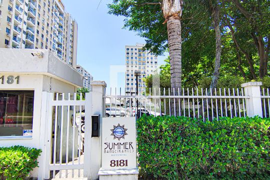 fachada de apartamento para alugar com 2 quartos, 64m² em Jacarepaguá, Rio de Janeiro