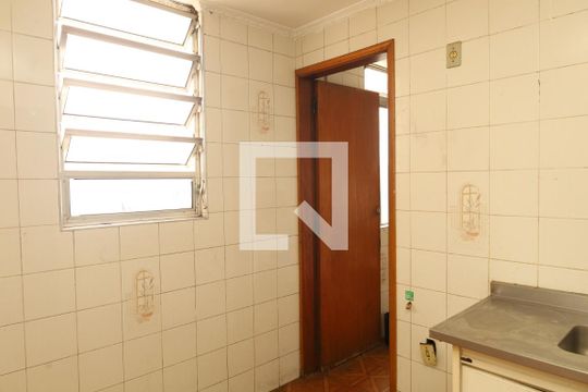 Cozinha de apartamento à venda com 1 quarto, 56m² em Conjunto Residencial José Bonifácio, São Paulo