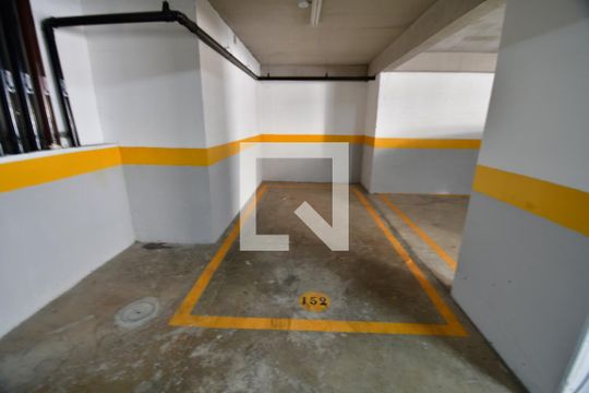 Garagem de apartamento para alugar com 2 quartos, 57m² em Centro, Campinas