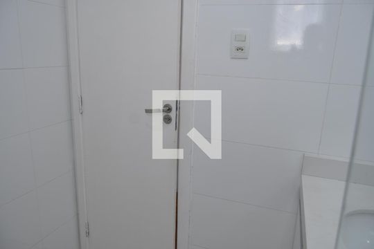 Banheiro Social de apartamento à venda com 2 quartos, 70m² em Cachambi, Rio de Janeiro