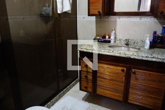 Banheiro Suite de casa à venda com 3 quartos, 203m² em Anil, Rio de Janeiro