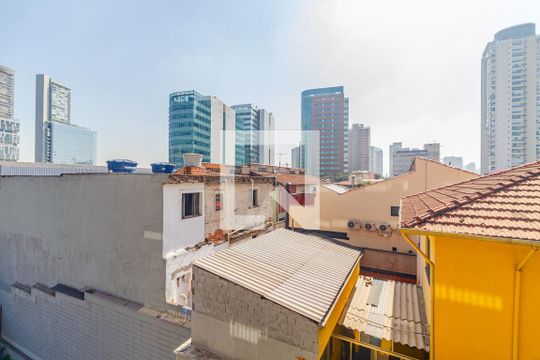 Vista de kitnet/studio para alugar com 1 quarto, 25m² em Pinheiros, São Paulo