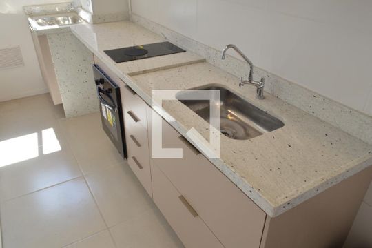 Cozinha de apartamento para alugar com 1 quarto, 34m² em Jacarepaguá, Rio de Janeiro