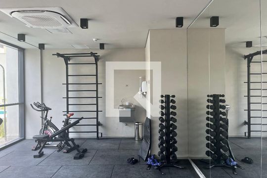 Academia de kitnet/studio para alugar com 1 quarto, 45m² em Perdizes, São Paulo
