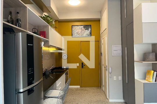 Cozinha de kitnet/studio à venda com 1 quarto, 45m² em Perdizes, São Paulo