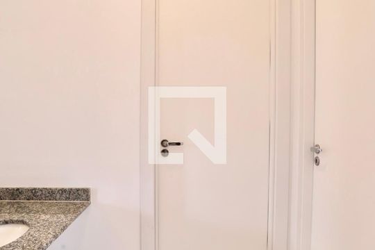 Banheiro de apartamento para alugar com 2 quartos, 37m² em Mooca, São Paulo
