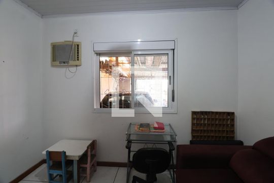 Quarto 2 de casa à venda com 4 quartos, 120m² em Olaria, Canoas