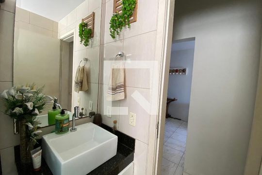 Banheiro de apartamento à venda com 3 quartos, 75m² em Méier, Rio de Janeiro