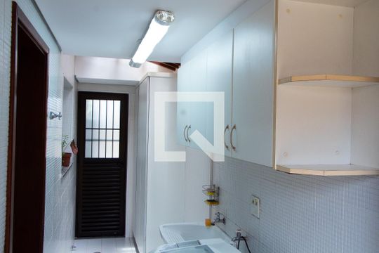 ÁREA DE SERVIÇO de casa de condomínio à venda com 4 quartos, 150m² em Parque dos Jacarandás, Campinas