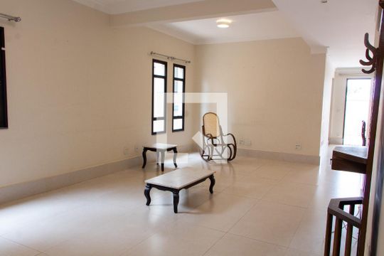 SALA de casa de condomínio à venda com 4 quartos, 150m² em Parque dos Jacarandás, Campinas