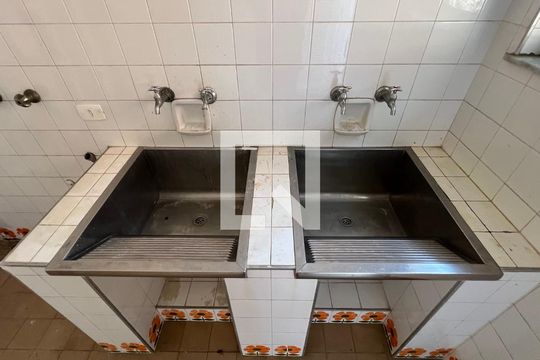 Área de Serviço de casa à venda com 4 quartos, 450m² em Alto de Pinheiros, São Paulo
