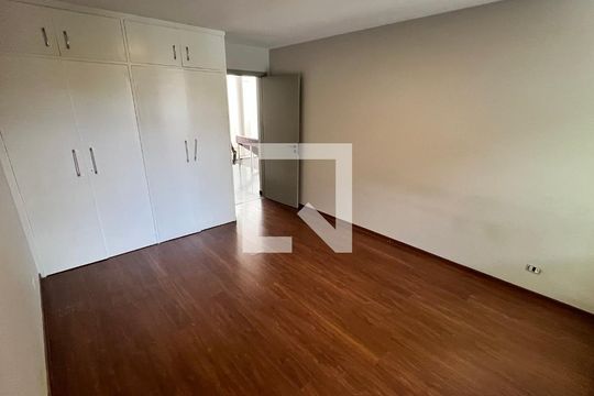 Quarto 1 de casa à venda com 4 quartos, 450m² em Alto de Pinheiros, São Paulo