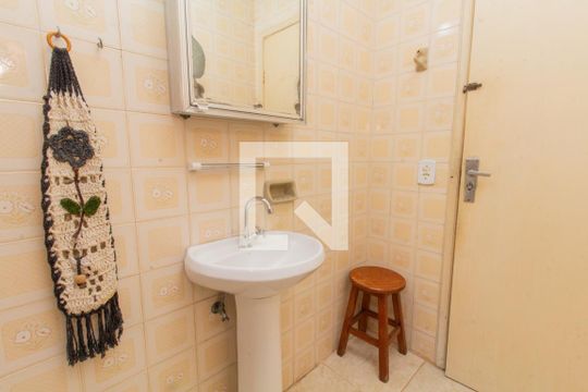 Banheiro 1 de casa para alugar com 2 quartos, 94m² em Engenheiro Goulart, São Paulo