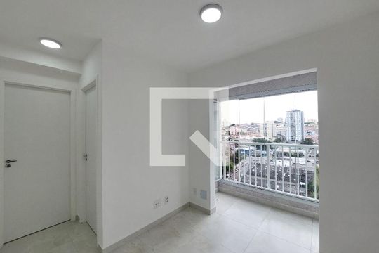 Apartamento à venda com 2 quartos, 42m² em Vila Isa, São Paulo