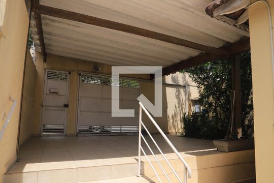 Garagem de casa à venda com 3 quartos, 190m² em Vila do Bosque, São Paulo
