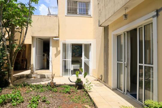 Edícula de casa à venda com 3 quartos, 190m² em Vila do Bosque, São Paulo