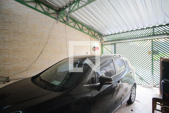 Garagem de casa à venda com 2 quartos, 411m² em Penha de França, São Paulo