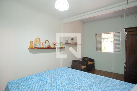 Quarto de casa à venda com 2 quartos, 411m² em Penha de França, São Paulo