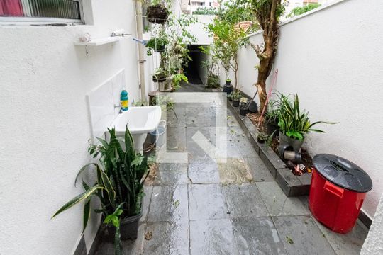 Área de Serviço de casa à venda com 4 quartos, 350m² em Vila Guarani, São Paulo