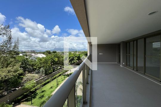 Varanda de apartamento à venda com 4 quartos, 187m² em Barra da Tijuca, Rio de Janeiro