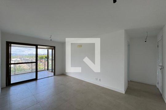 Sala de apartamento à venda com 3 quartos, 124m² em Barra da Tijuca, Rio de Janeiro