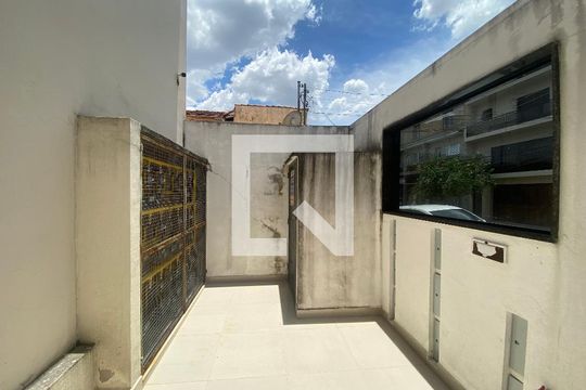 Área comum de apartamento para alugar com 1 quarto, 25m² em Vila Canero, São Paulo