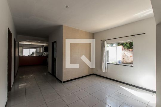 Sala de casa para alugar com 6 quartos, 320m² em São Cristóvão, Salvador