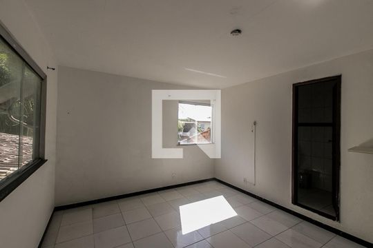 Suíte 2 de casa para alugar com 6 quartos, 320m² em São Cristóvão, Salvador