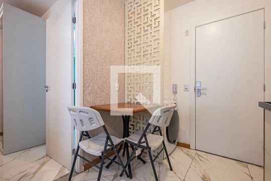 Sala/Cozinha de apartamento para alugar com 1 quarto, 26m² em Pinheiros, São Paulo