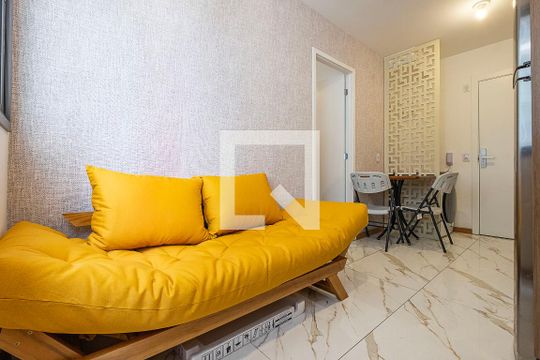 Sala/Cozinha de apartamento à venda com 1 quarto, 26m² em Pinheiros, São Paulo