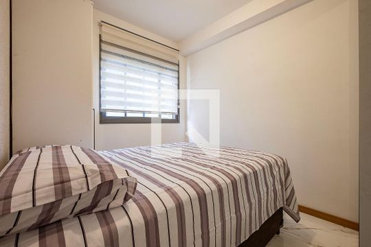 Suíte de apartamento para alugar com 1 quarto, 26m² em Pinheiros, São Paulo