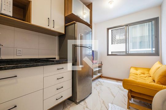 Sala/Cozinha de apartamento para alugar com 1 quarto, 26m² em Pinheiros, São Paulo