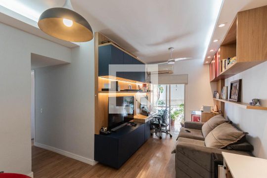 Apartamento para alugar com 2 quartos, 74m² em Rio Comprido, Rio de Janeiro