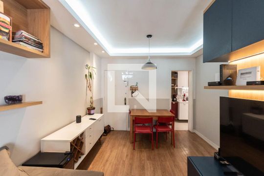 Sala de apartamento para alugar com 2 quartos, 74m² em Rio Comprido, Rio de Janeiro